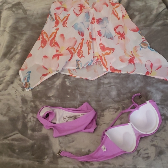 Bathing suit - Picture 2 of 2